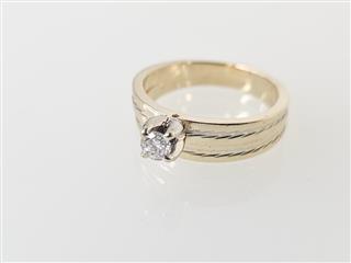 Lady's Diamond Wedding Set .25 CT. 14K Yellow Gold 5.3g Size:6.5